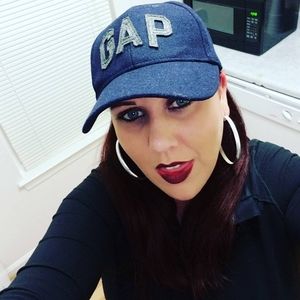 Meet your Posher, Stacey